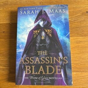 Assassins Blade by Sarah J. Maas